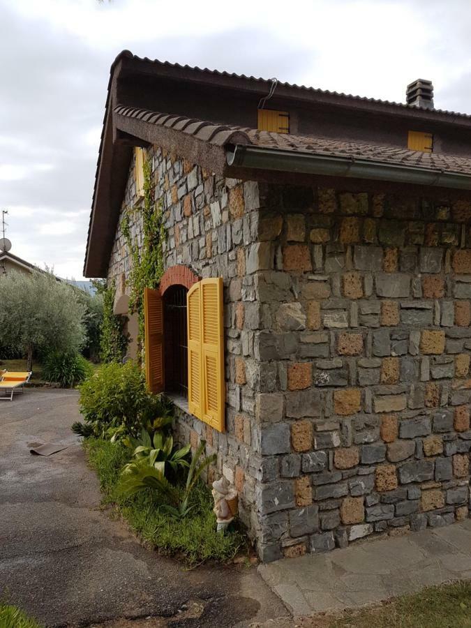 Villa Fior Di Lavanda Cisano sul Neva Zewnętrze zdjęcie